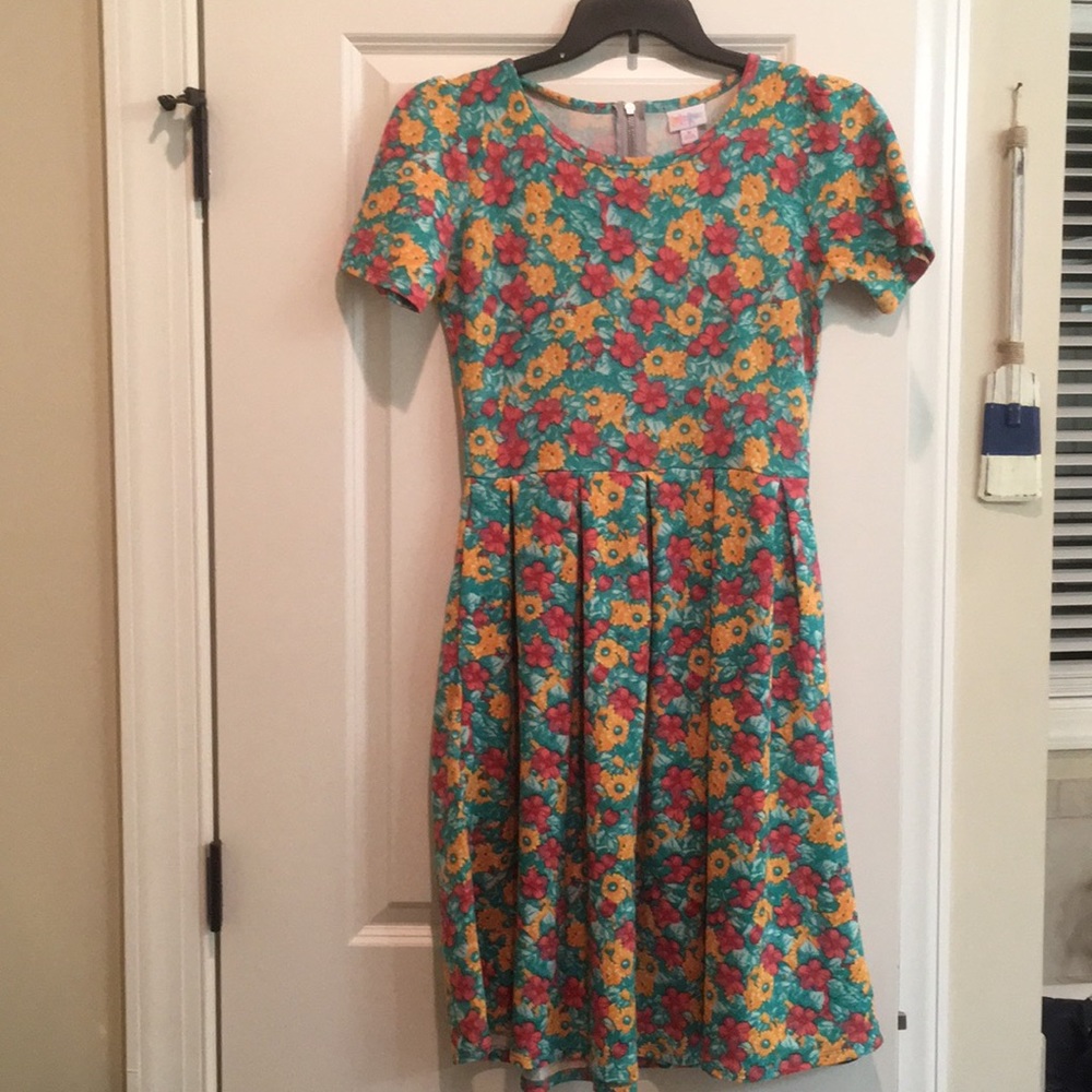 Medium floral Amelia